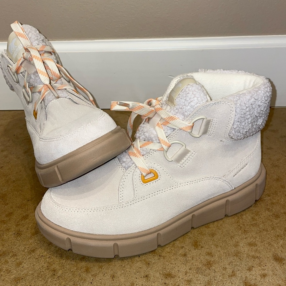 WOMENS FALL SOREL WATERPROOF BOOTIES